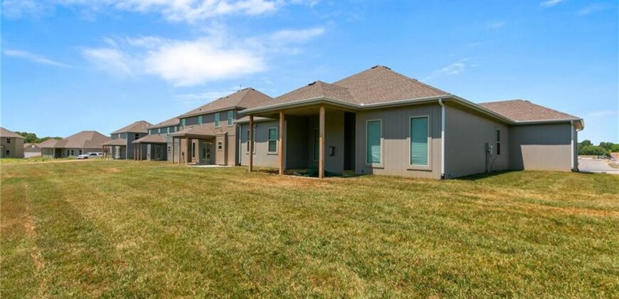 11028 N Corrington Avenue, Kansas City, MO 64156