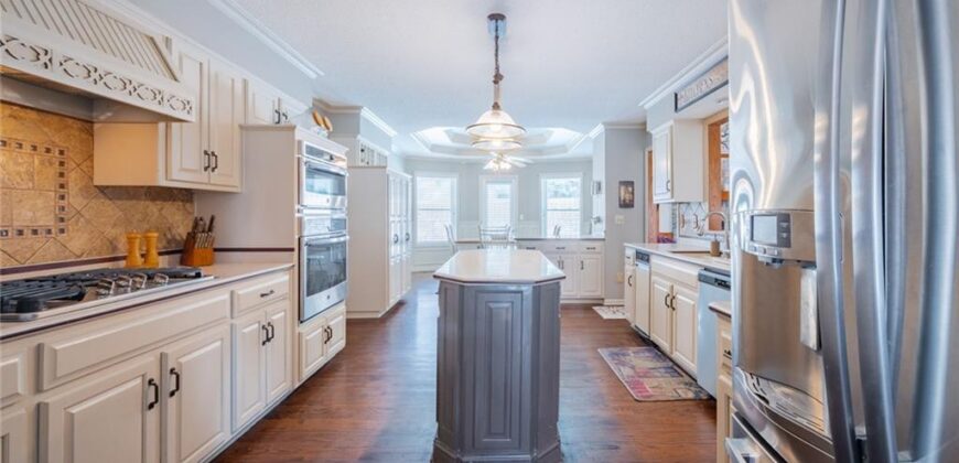 7000 N Agnes Street, Gladstone, MO 64119