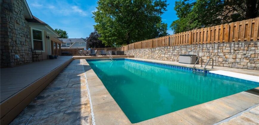 7000 N Agnes Street, Gladstone, MO 64119