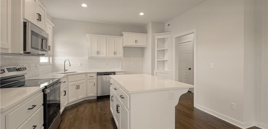 6118 NE 118th Street, Kansas City, MO 64156
