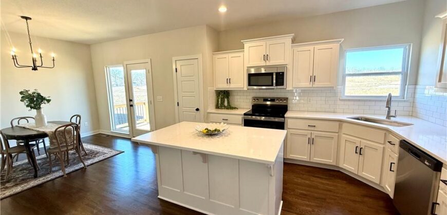 6118 NE 118th Street, Kansas City, MO 64156