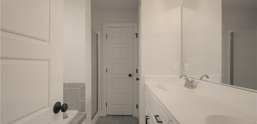 6118 NE 118th Street, Kansas City, MO 64156