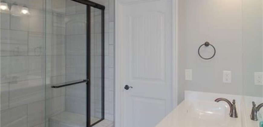 3316 NW 93rd Street, Kansas City, MO 64154