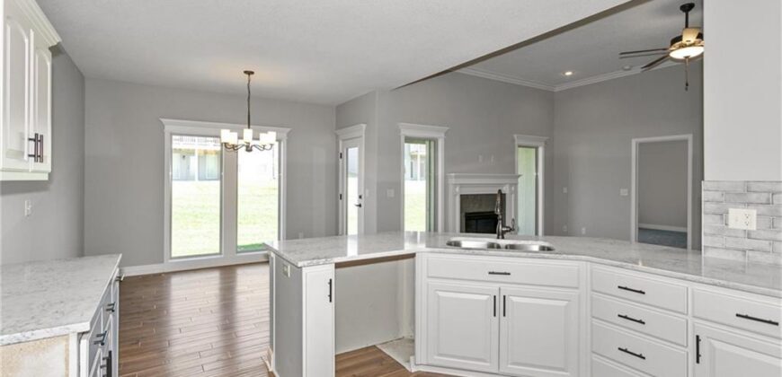 3315 NW 93rd Street, Kansas City, MO 64154