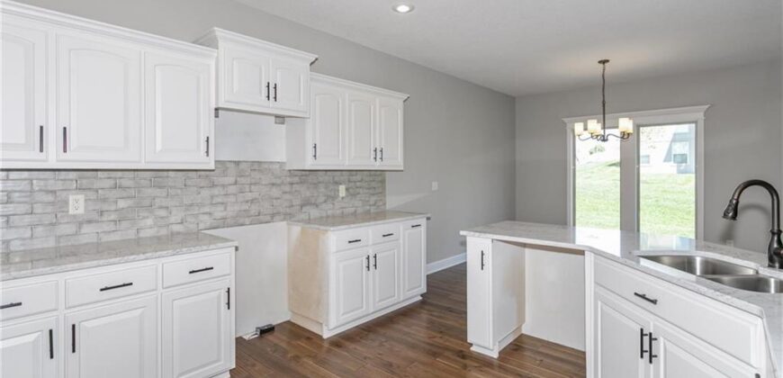 3315 NW 93rd Street, Kansas City, MO 64154