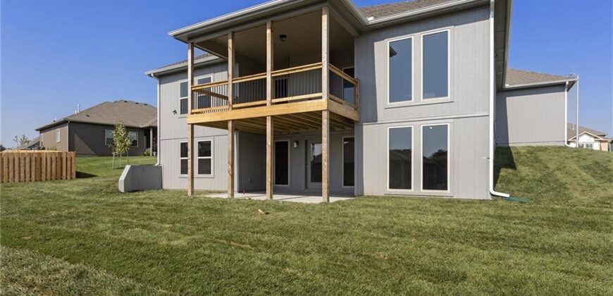 3327 NW 93rd Street, Kansas City, MO 64154