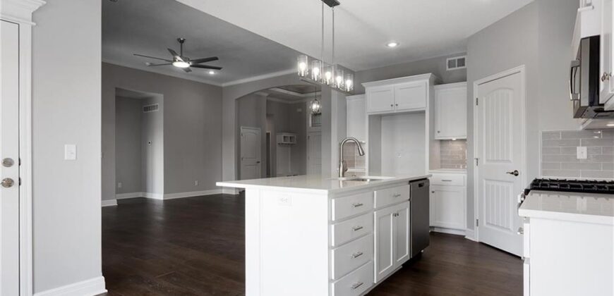 3327 NW 93rd Street, Kansas City, MO 64154