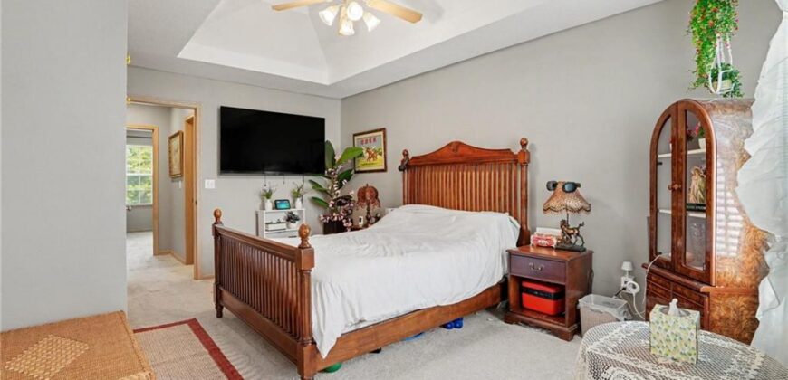 8155 N Lawn Avenue, Kansas City, MO 64119