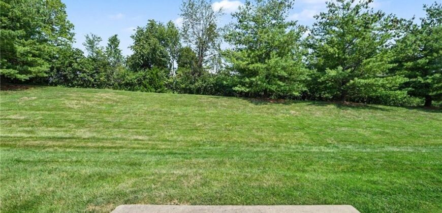 8155 N Lawn Avenue, Kansas City, MO 64119