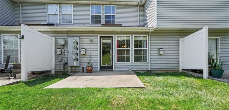8155 N Lawn Avenue, Kansas City, MO 64119