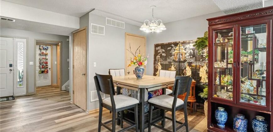 8155 N Lawn Avenue, Kansas City, MO 64119
