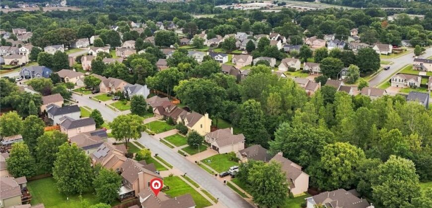 7338 N Booth Avenue, Kansas City, MO 64158