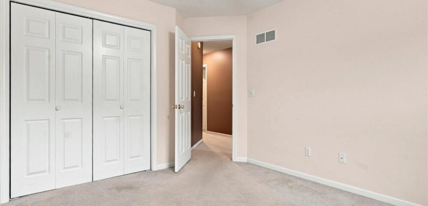 7338 N Booth Avenue, Kansas City, MO 64158
