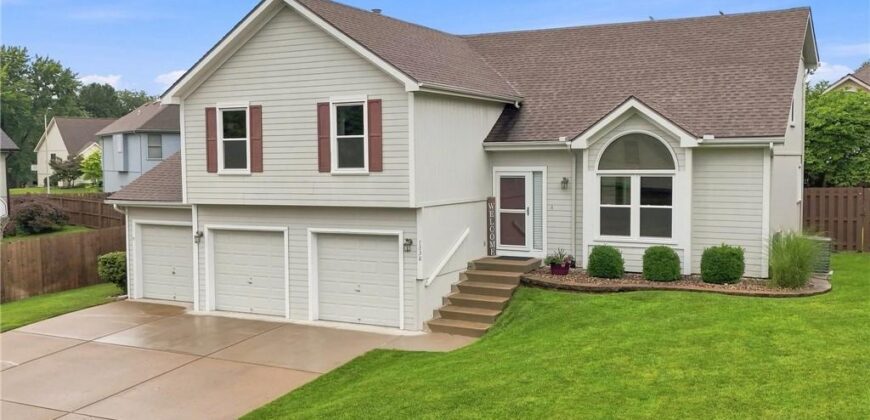 7338 N Booth Avenue, Kansas City, MO 64158