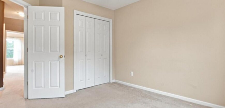 7338 N Booth Avenue, Kansas City, MO 64158