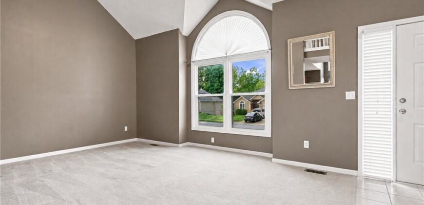 7338 N Booth Avenue, Kansas City, MO 64158