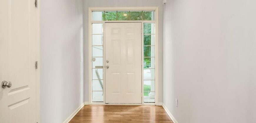 9105 N Kansas Court, Kansas City, MO 64156