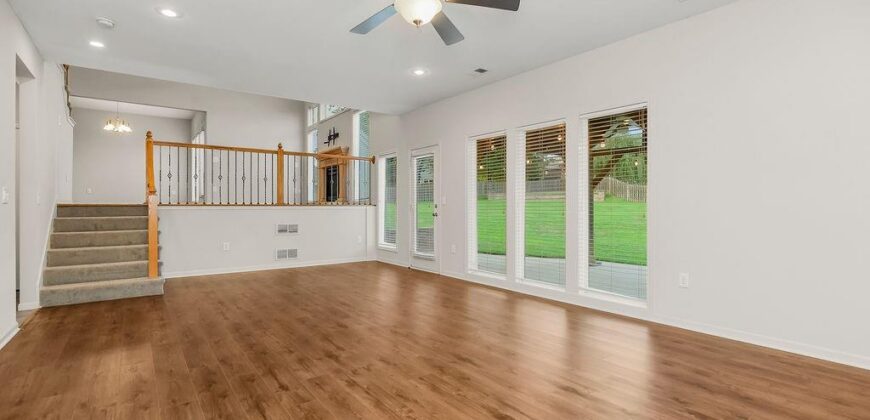 9105 N Kansas Court, Kansas City, MO 64156