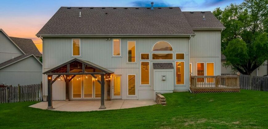 9105 N Kansas Court, Kansas City, MO 64156