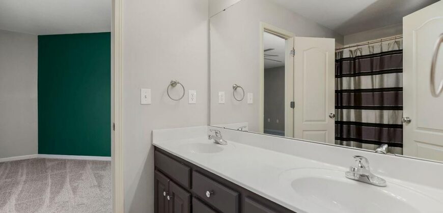 9105 N Kansas Court, Kansas City, MO 64156