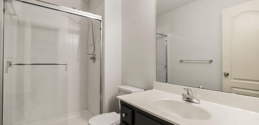9105 N Kansas Court, Kansas City, MO 64156