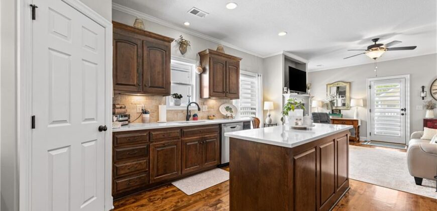 408 E 31st Avenue, North Kansas City, MO 64116