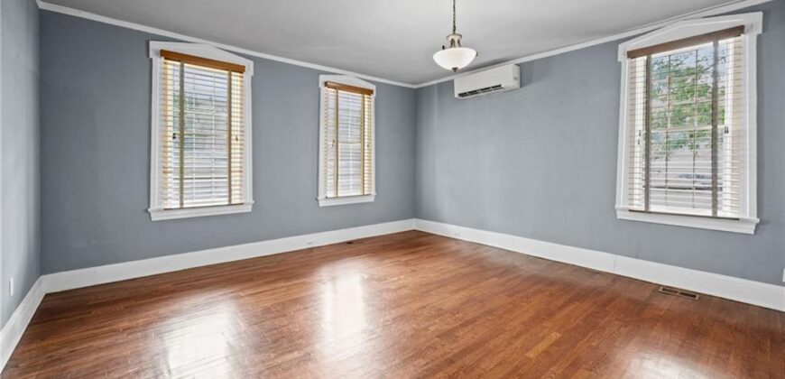633 Main Street, Weston, MO 64098