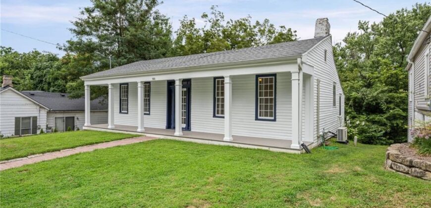 633 Main Street, Weston, MO 64098