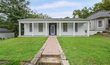 633 Main Street, Weston, MO 64098