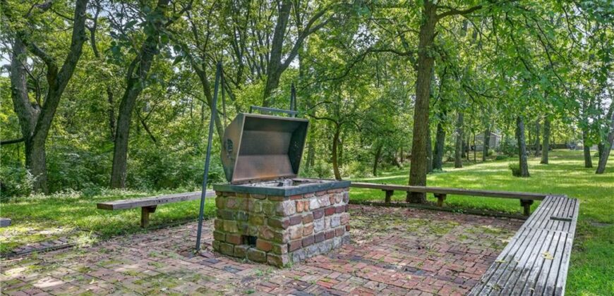 6807 Cedar Bend N/A, Kansas City, MO 64152