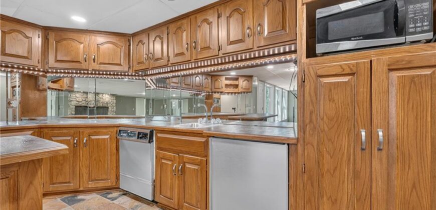 6807 Cedar Bend N/A, Kansas City, MO 64152