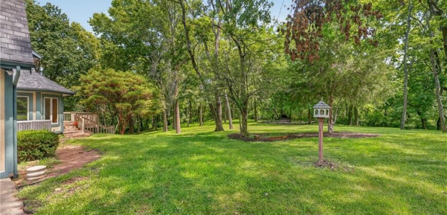 6807 Cedar Bend N/A, Kansas City, MO 64152