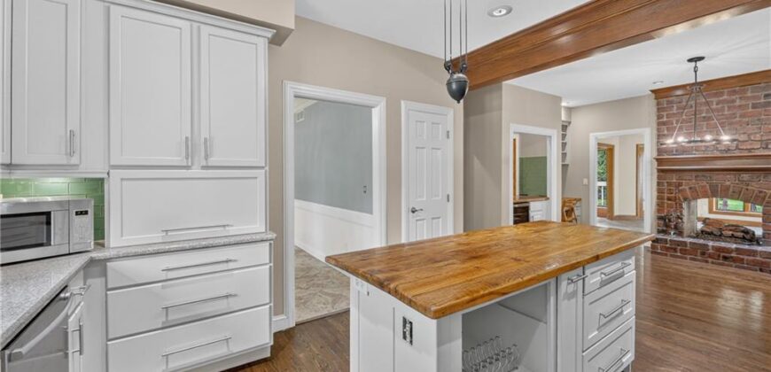 6807 Cedar Bend N/A, Kansas City, MO 64152