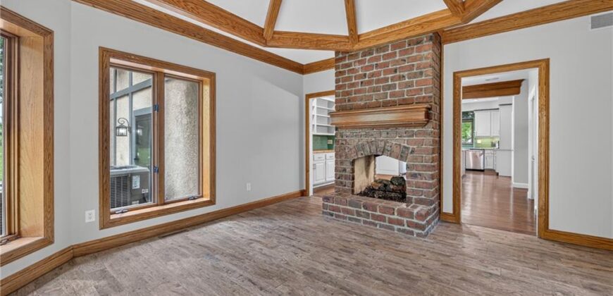 6807 Cedar Bend N/A, Kansas City, MO 64152