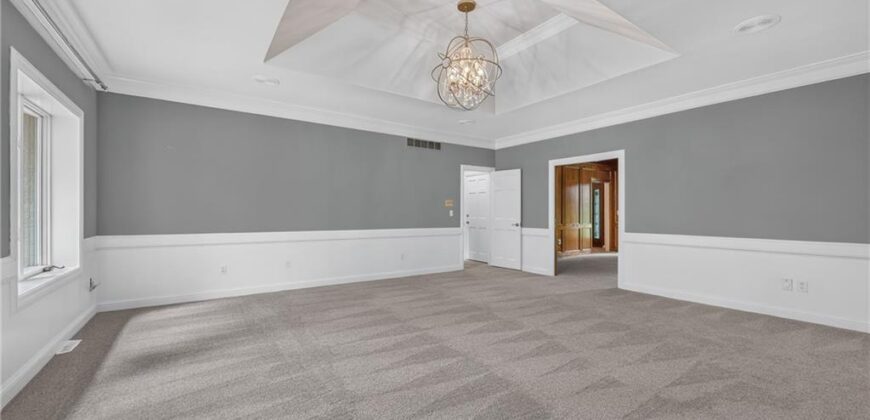 6807 Cedar Bend N/A, Kansas City, MO 64152