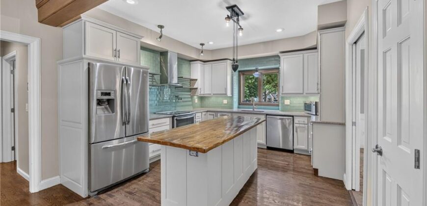 6807 Cedar Bend N/A, Kansas City, MO 64152