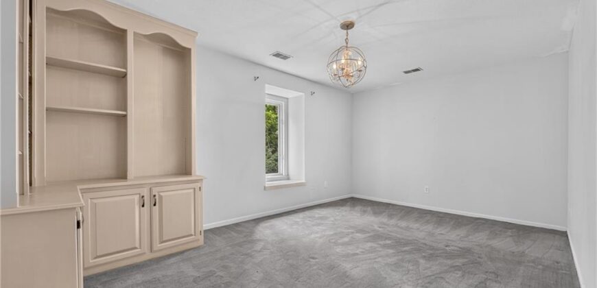 6807 Cedar Bend N/A, Kansas City, MO 64152
