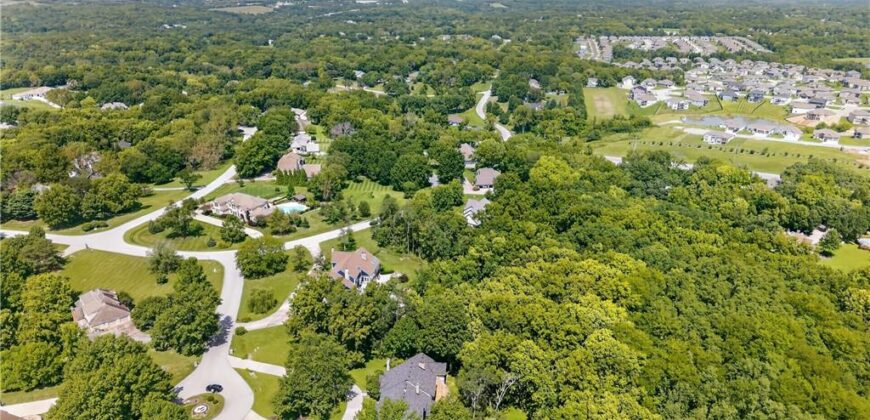 6807 Cedar Bend N/A, Kansas City, MO 64152