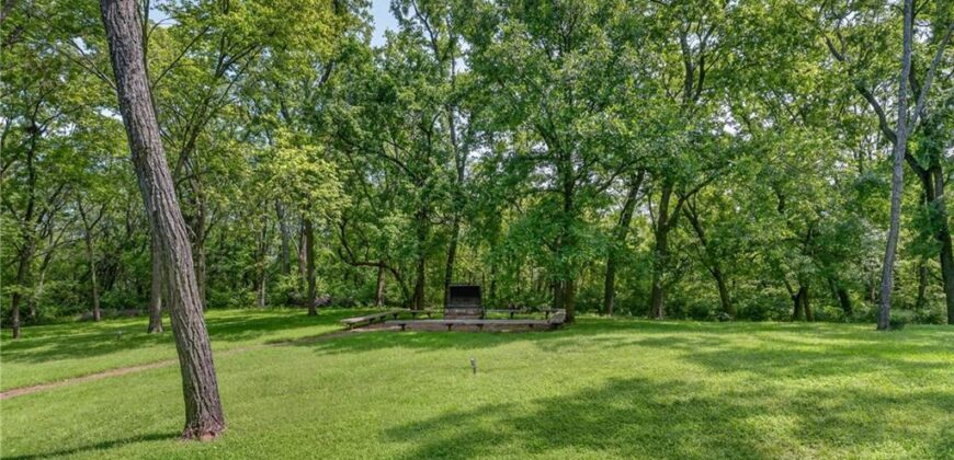 6807 Cedar Bend N/A, Kansas City, MO 64152