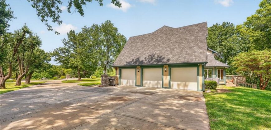 6807 Cedar Bend N/A, Kansas City, MO 64152
