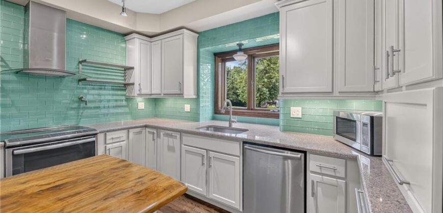 6807 Cedar Bend N/A, Kansas City, MO 64152