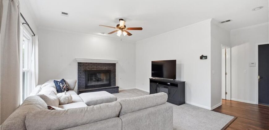 1309 NE Chowning Drive, Kansas City, MO 64155