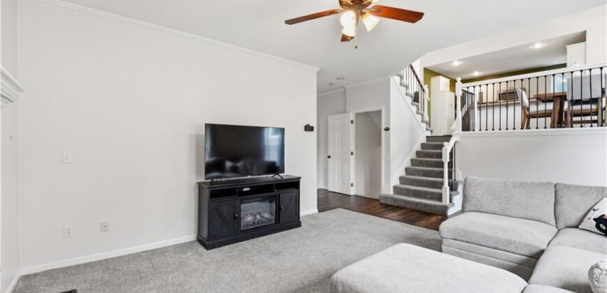1309 NE Chowning Drive, Kansas City, MO 64155