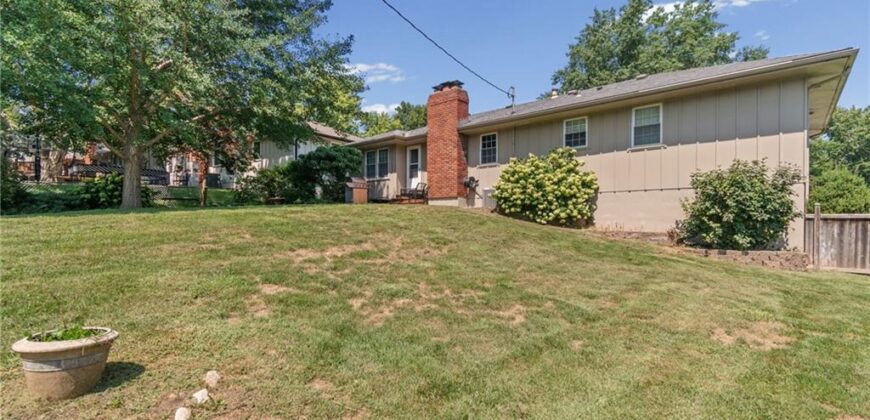 413 Pershing Street, Liberty, MO 64068