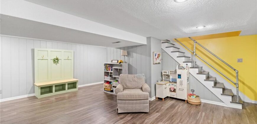 413 Pershing Street, Liberty, MO 64068