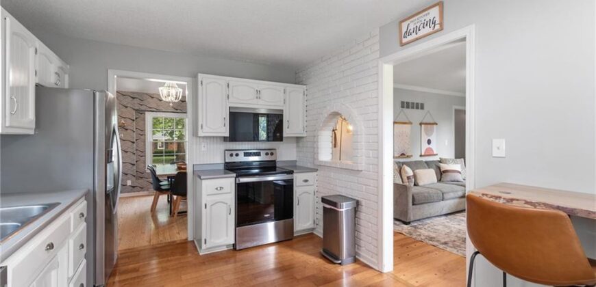 413 Pershing Street, Liberty, MO 64068