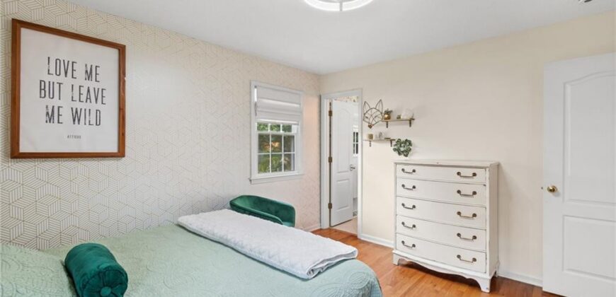 413 Pershing Street, Liberty, MO 64068