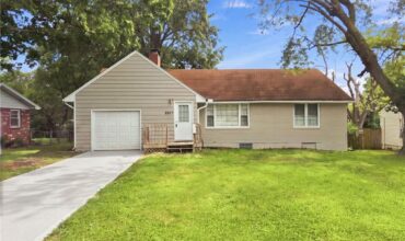 2307 NE 37th Terrace, Kansas City, MO 64116