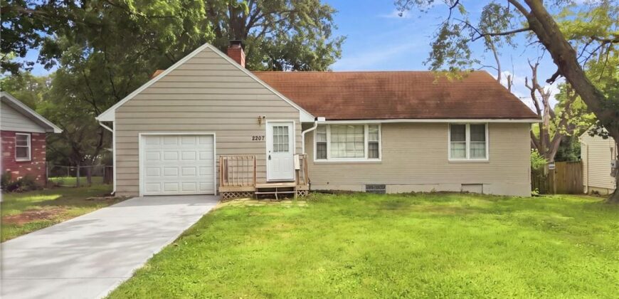 2307 NE 37th Terrace, Kansas City, MO 64116