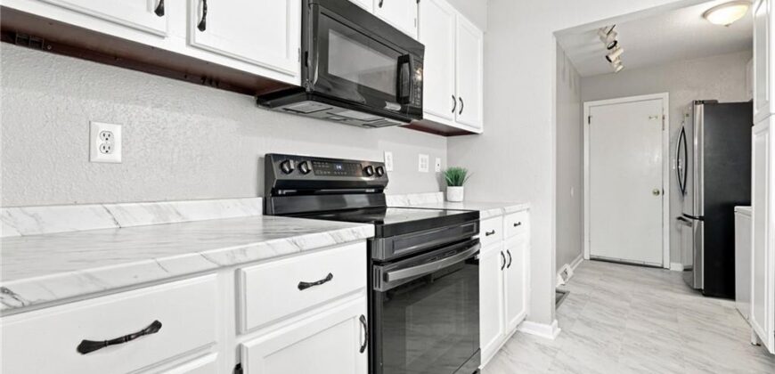 2307 NE 37th Terrace, Kansas City, MO 64116